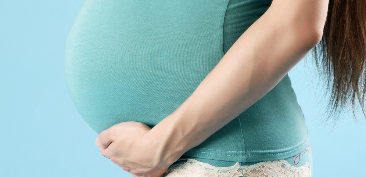 Podczas ciąży należy przyjmować 4000IU witaminy D3 dziennie.